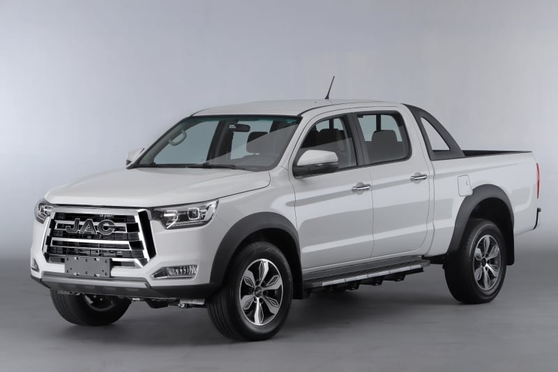 Sem os ruídos do motor a combustão, veículos emitem um som até 25 km/h para alertar os pedestres