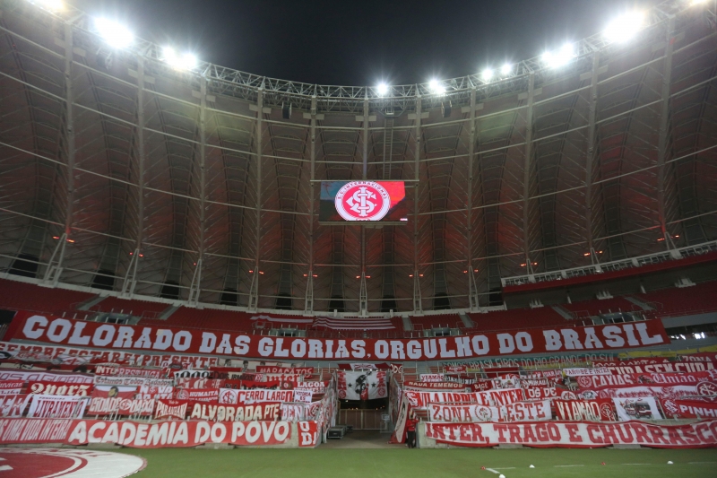 Cerca de 15 mil torcedores colorados poderão assistir à partida contra a Chape, no Beira-Rio
