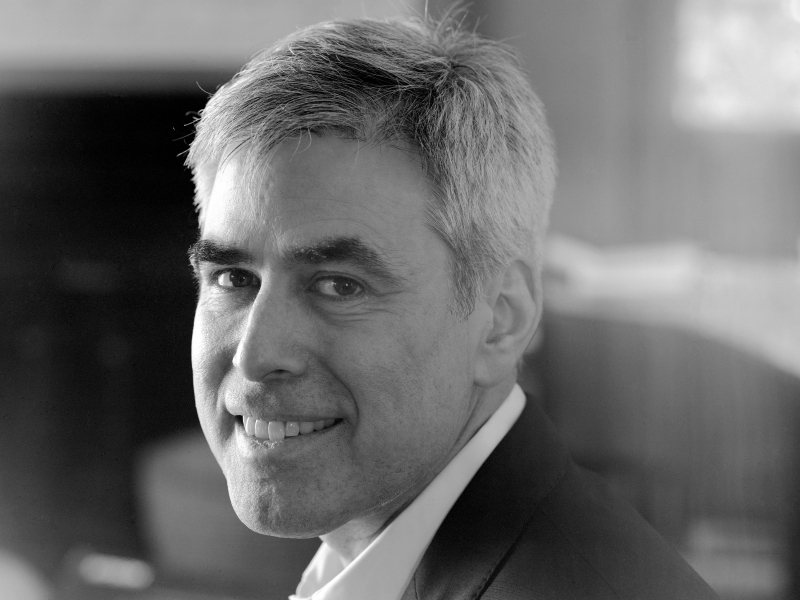 Jonathan Haidt ministra próxima live do ciclo de conferências nesta quarta-feira (30)