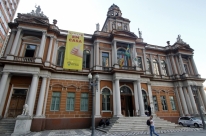 Prefeitura de Porto Alegre antecipa 13� sal�rio integral no dia 14 de dezembro