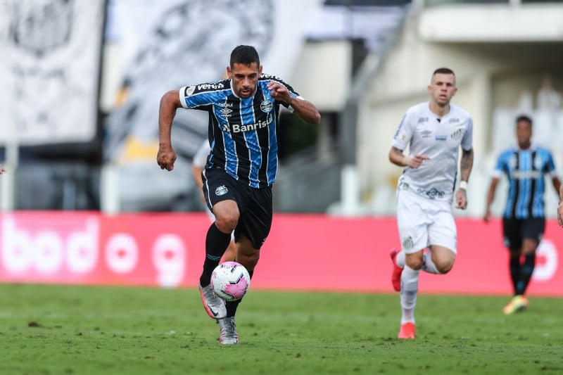 Na Vila Belmiro, Grêmio acaba superado pelo Santos por 2 a 1