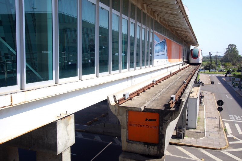 Ligação entre a estação Trensurb e o aeroporto voltou a funcionar, com horário restrito ainda