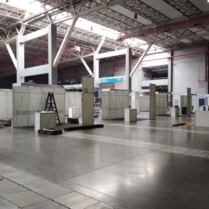 {'nm_midia_inter_thumb1':'https://www.jornaldocomercio.com/_midias/jpg/2020/10/13/206x137/1_montagem-9163747.jpg', 'id_midia_tipo':'2', 'id_tetag_galer':'', 'id_midia':'5f860c6cb4ded', 'cd_midia':9163747, 'ds_midia_link': 'https://www.jornaldocomercio.com/_midias/jpg/2020/10/13/montagem-9163747.jpg', 'ds_midia': 'SindExpo começou a ser montada na segunda-feira (12), na Fiergs', 'ds_midia_credi': 'SINDEXPO/DIVULGAÇÃO/JC', 'ds_midia_titlo': 'SindExpo começou a ser montada na segunda-feira (12), na Fiergs', 'cd_tetag': '1', 'cd_midia_w': '800', 'cd_midia_h': '800', 'align': 'Left'}