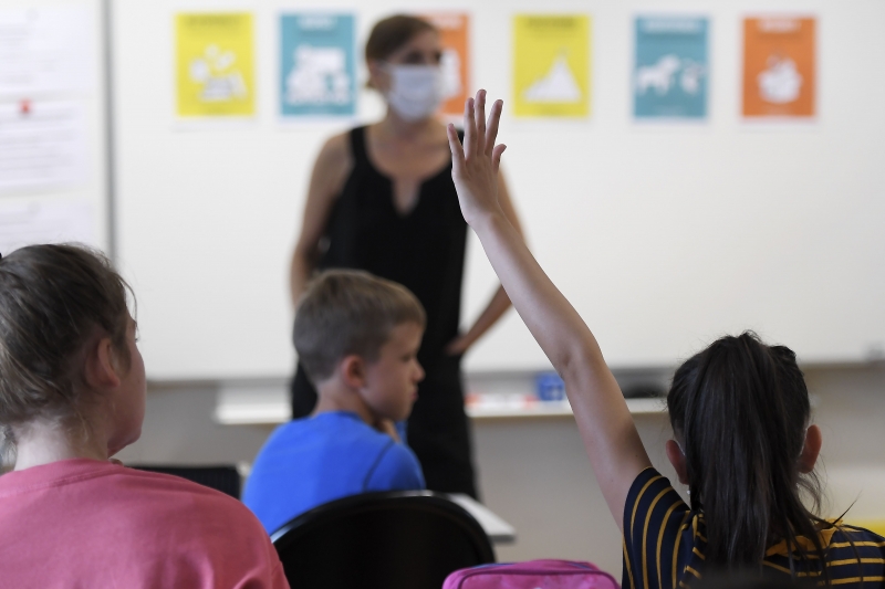 Aulas na rede estadual foram retomadas na terça-feira, com menos de 30% das escolas abertas
