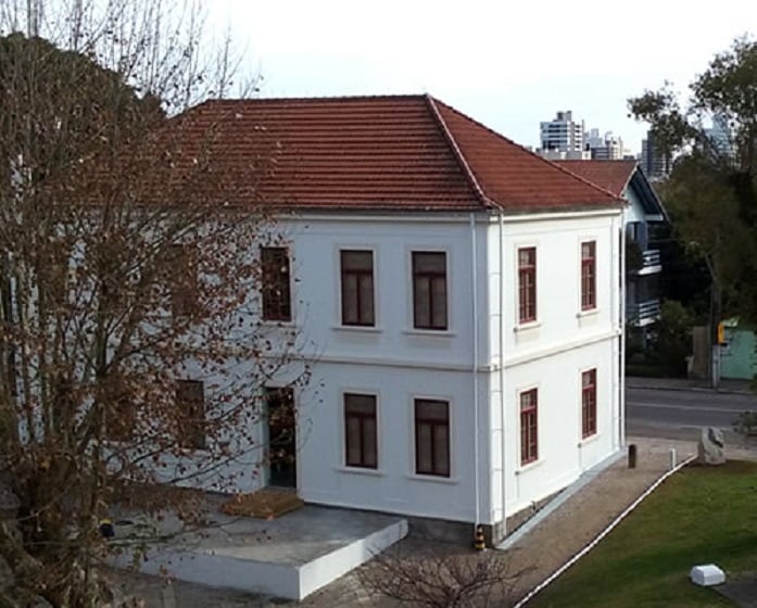 Grupos com até seis pessoas simultaneamente poderão entrar no local