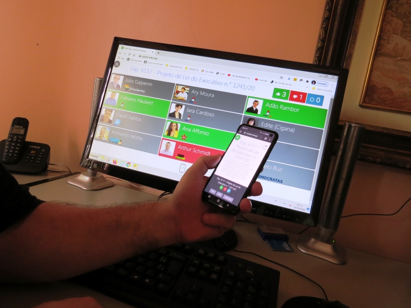 Aplicativo Votei.app permite votação remota nas câmaras municipais Foto: VOTEIAPP/DIVULGAÇÃO/JC