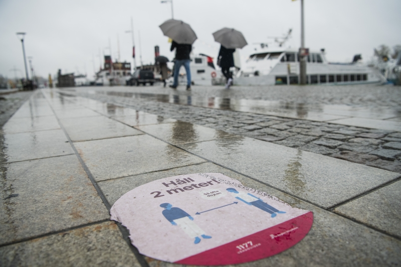 Distanciamento social continua a ser recomendado pelas autoridades suecas