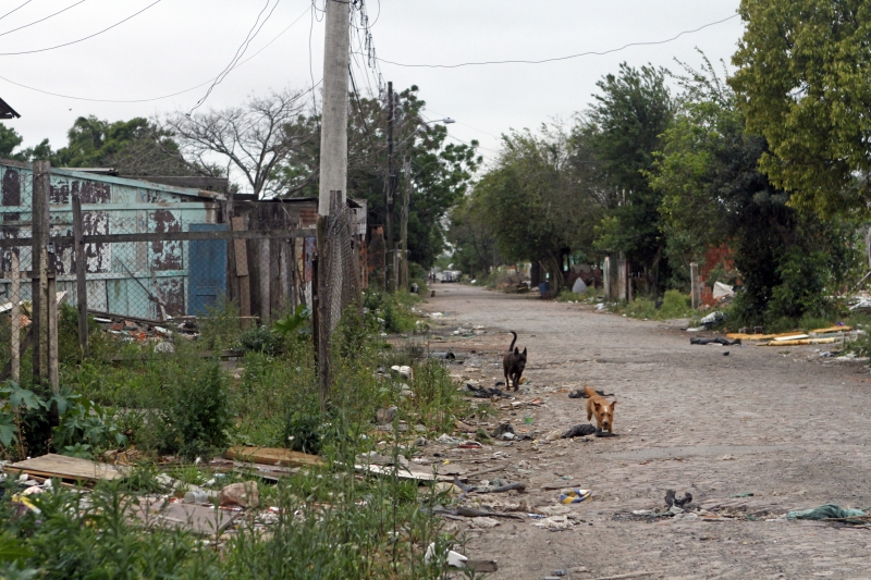 Área precisa ser liberada para que possam ser continuadas as obras de ampliação da pista do aeroporto Salgado Filho
