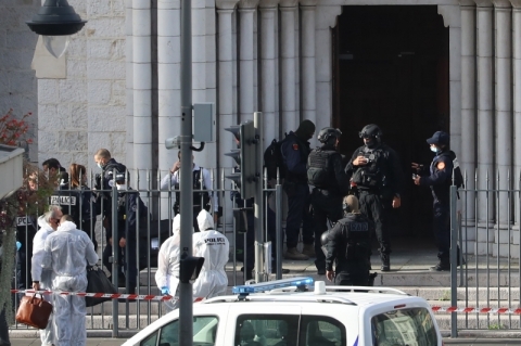 Ataque a faca deixa ao menos três mortos em Nice; suspeito foi preso
