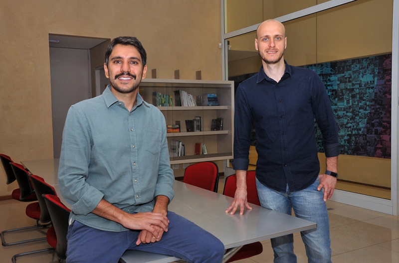 Ricardo Ramos e Rodolfo Fiori, fundadores da Gove, comemoram o aporte recebido