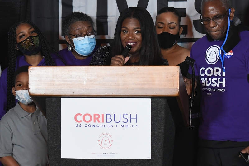 Cori Bush foi eleita pelo Partido Democrata para a Câmara de Representantes