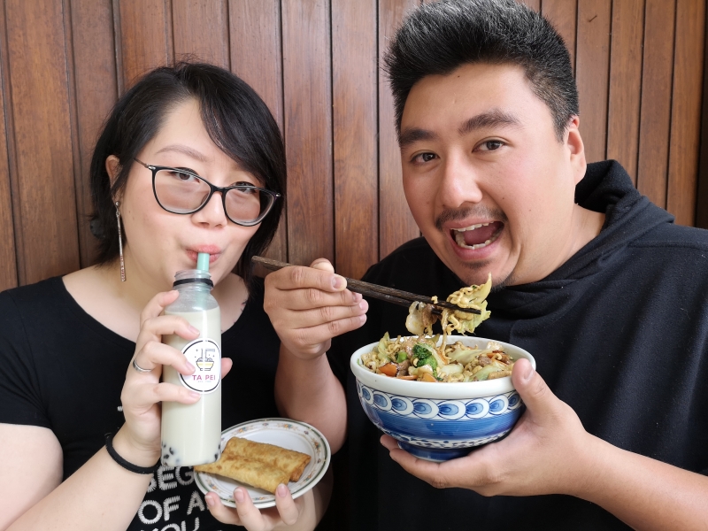 Os irm&atilde;os Tamy Lin e Thiawei Lin administram o Taipei Poa  Foto: Arquivo Pessoal/Divulga&ccedil;&atilde;o/JC/