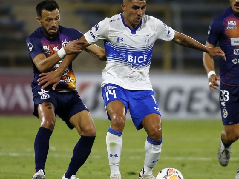 Meia chileno de 29 anos já está em Porto Alegre e deve ser apresentado nos próximos dias 