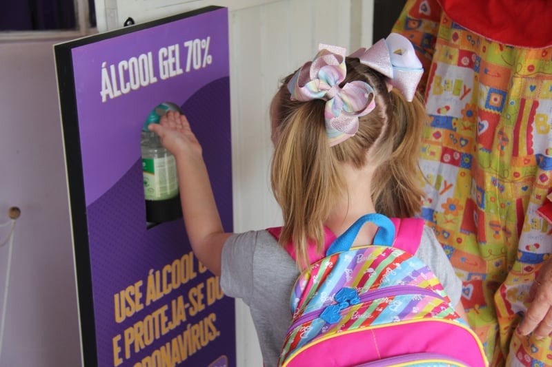 Aulas da Educação Infantil e turmas de 1ª e 2ª séries estão liberadas, mesmo em bandeira preta