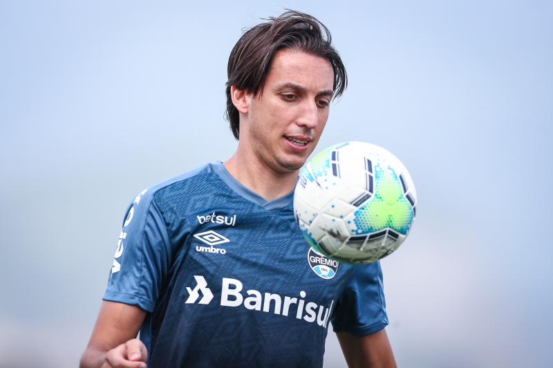 Caso permaneça no próximo ano, Geromel deve se aposentar no Tricolor 