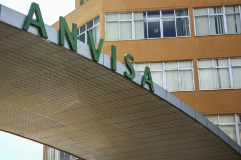 Anvisa pode liberar uso emergencial de vacina em testes