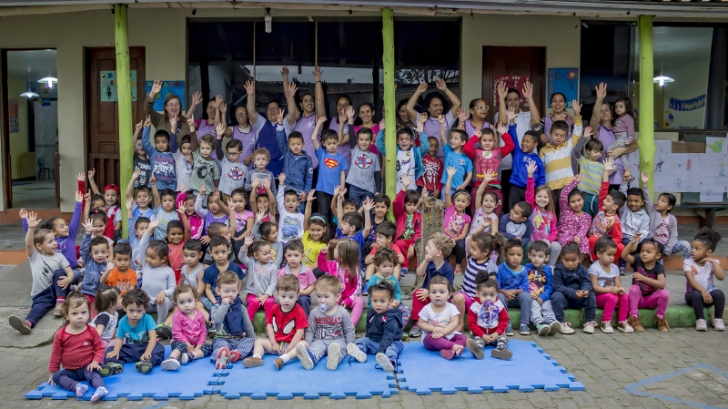 Pais ou responsáveis são convidados a acompanhar as atividades de forma a reforçar também os vínculos familiares