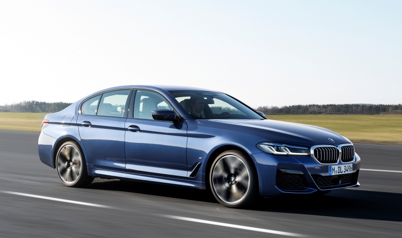 Dispositivo gera som artificial durante o modo de condução elétrico, até 30 km/h, para alertar transeuntes