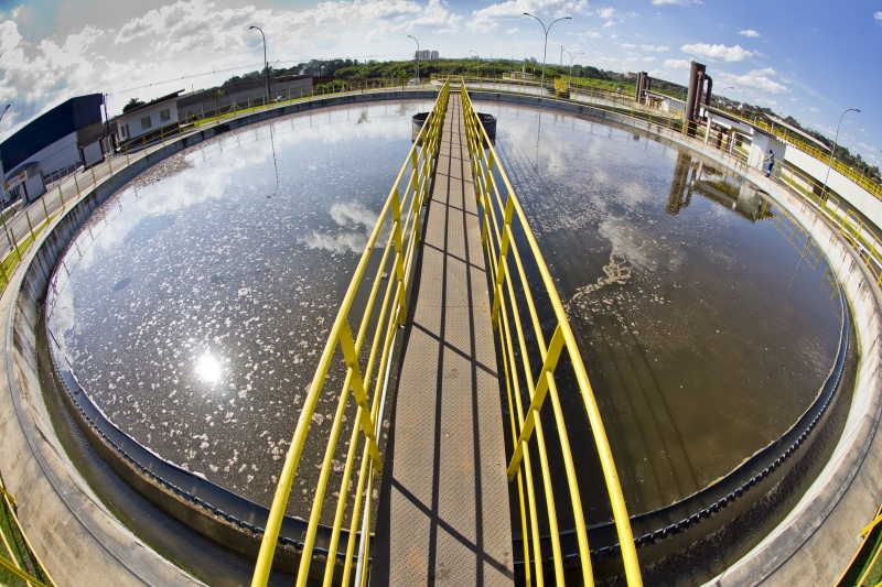 {'nm_midia_inter_thumb1':'https://www.jornaldocomercio.com/_midias/jpg/2020/11/13/206x137/1_ete_tupi-9188911.jpg', 'id_midia_tipo':'2', 'id_tetag_galer':'', 'id_midia':'5faea7b7dc488', 'cd_midia':9188911, 'ds_midia_link': 'https://www.jornaldocomercio.com/_midias/jpg/2020/11/13/ete_tupi-9188911.jpg', 'ds_midia': 'Ambiental Metrosul &eacute; a concession&aacute;ria respons&aacute;vel na Regi&atilde;o Metropolitana de Porto Alegre', 'ds_midia_credi': 'Ambiental Metrosul/Divulga&ccedil;&atilde;o/JC', 'ds_midia_titlo': 'Ambiental Metrosul &eacute; a concession&aacute;ria respons&aacute;vel na Regi&atilde;o Metropolitana de Porto Alegre', 'cd_tetag': '1', 'cd_midia_w': '800', 'cd_midia_h': '533', 'align': 'Left'}