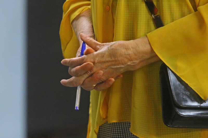 Intenção é promover a reinserção desses profissionais no mercado