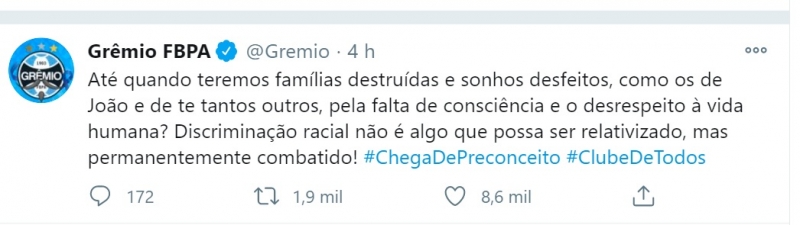 {'nm_midia_inter_thumb1':'https://www.jornaldocomercio.com/_midias/jpg/2020/11/20/206x137/1_gremio_morte_carrefour-9194881.jpg', 'id_midia_tipo':'2', 'id_tetag_galer':'', 'id_midia':'5fb80ca141a7c', 'cd_midia':9194881, 'ds_midia_link': 'https://www.jornaldocomercio.com/_midias/jpg/2020/11/20/gremio_morte_carrefour-9194881.jpg', 'ds_midia': 'Gr&ecirc;mio morte Carrefour', 'ds_midia_credi': 'Twitter Gr&ecirc;mio/Reprodu&ccedil;&atilde;o/JC', 'ds_midia_titlo': 'Gr&ecirc;mio morte Carrefour', 'cd_tetag': '1', 'cd_midia_w': '800', 'cd_midia_h': '225', 'align': 'Left'}