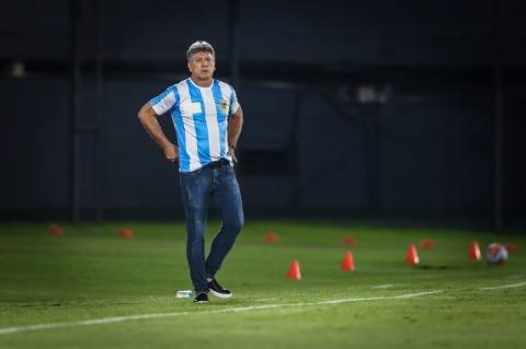 Grêmio vence o Guaraní por 2 a 0, no Paraguai, e encaminha a classificação