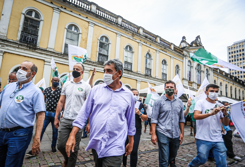 Sebastião Melo (MDB) participou de caminhada pela região do Centro Histórico da Capital