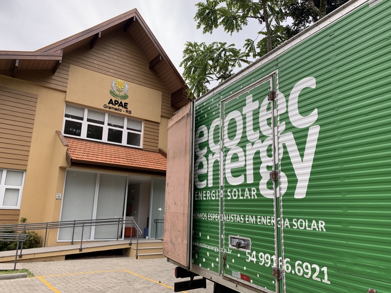 Ecotec Energy fez a instalação de painéis fotovoltaicos no prédio