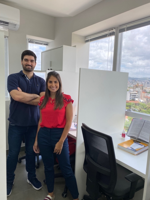 Laura Lermann e Rafael Radke s&atilde;o s&oacute;cios do Metta Espa&ccedil;o de Estudo Foto: Arquivo Pessoal/Divulga&ccedil;&atilde;o/JC