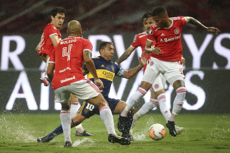 Com gol marcado na etapa final, time de Tévez conquistou boa vantagem para decidir em Buenos Aires
