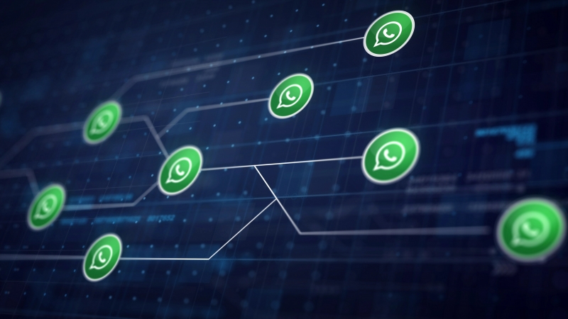 whatsapp-icon-line-connection-circuit-board natanaelginting freepik
