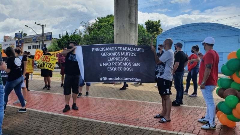 Representantes questionaram liberação de feira e pediram igualdade entre os setores econômicos