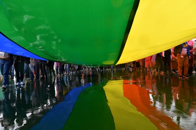 Vereadores de Porto Alegre aprovam projeto que garante dignidade póstuma para pessoas transexuais