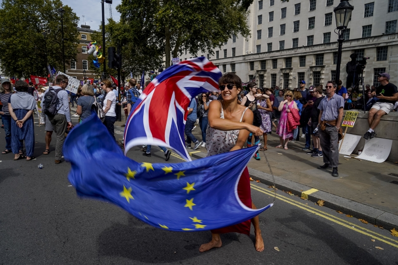 As negociações entre União Europeia e Reino Unido se estendem há quase um ano