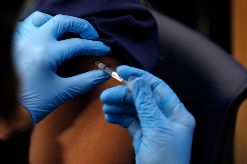 Uma das opções cogitadas pelo Ministério da Saúde é a vacina desenvolvida pela Pfizer
