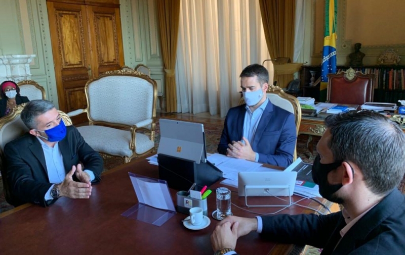 Famurs espera que municípios e estados trabalhem juntos para construir o plano de vacinação