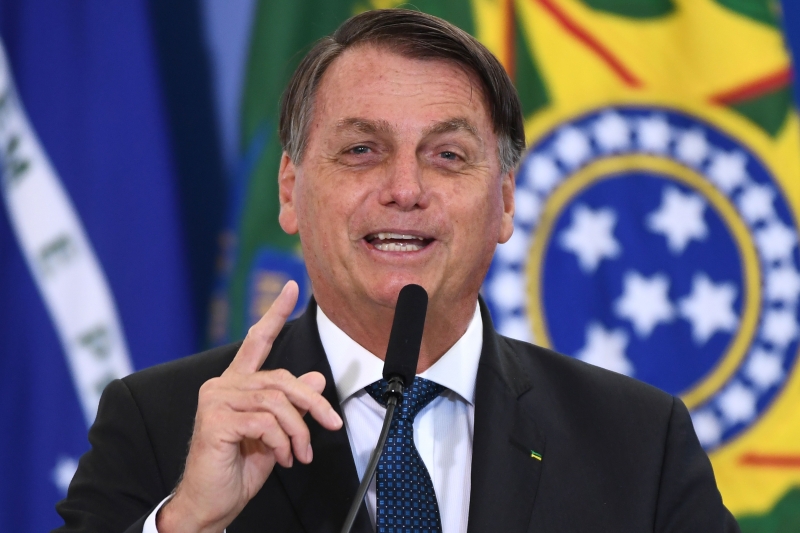 Bolsonaro voltou a sugerir, sem provas, que o voto eletrônico no país não é confiável