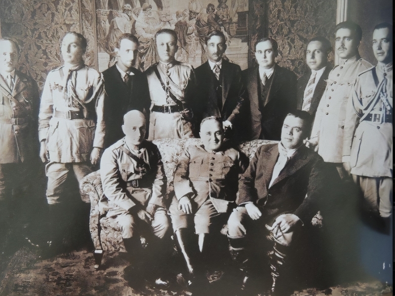 Getúlio Vargas (centro) e seus apoiadores deram fim à República Velha e levaram País à modernidade 