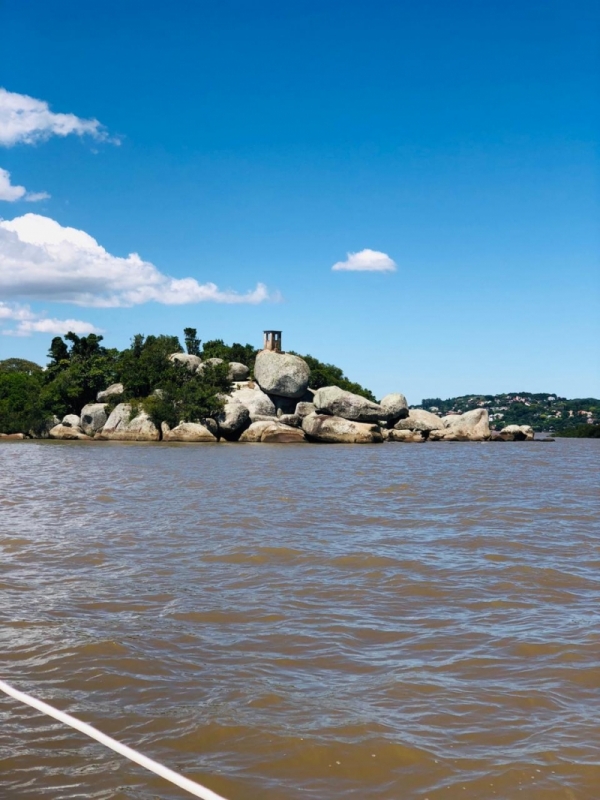 {'nm_midia_inter_thumb1':'https://www.jornaldocomercio.com/_midias/jpg/2021/01/06/206x137/1_img_20181126_wa0017-9223253.jpg', 'id_midia_tipo':'2', 'id_tetag_galer':'', 'id_midia':'5ff59f478c4aa', 'cd_midia':9223253, 'ds_midia_link': 'https://www.jornaldocomercio.com/_midias/jpg/2021/01/06/img_20181126_wa0017-9223253.jpg', 'ds_midia': 'Ilha das Pedras Brancas', 'ds_midia_credi': 'LUCIANO POHLMANN/ACERVO PESSOAL/DIVULGA&Ccedil;&Atilde;O/JC', 'ds_midia_titlo': 'Ilha das Pedras Brancas', 'cd_tetag': '1', 'cd_midia_w': '100%', align=