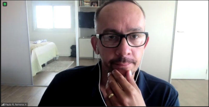 {'nm_midia_inter_thumb1':'https://www.jornaldocomercio.com/_midias/jpg/2021/01/07/206x137/1_whatsapp_image_2021_01_07_at_17_15_04__1_-9224647.jpeg', 'id_midia_tipo':'2', 'id_tetag_galer':'', 'id_midia':'5ff76e6152507', 'cd_midia':9224647, 'ds_midia_link': 'https://www.jornaldocomercio.com/_midias/jpg/2021/01/07/whatsapp_image_2021_01_07_at_17_15_04__1_-9224647.jpeg', 'ds_midia': 'Reitor Paulo Ferreira, UFPEL', 'ds_midia_credi': 'Reprodu&ccedil;&atilde;o/ JC', 'ds_midia_titlo': 'Reitor Paulo Ferreira, UFPEL', 'cd_tetag': '1', 'cd_midia_w': '800', 'cd_midia_h': '411', 'align': 'Left'}