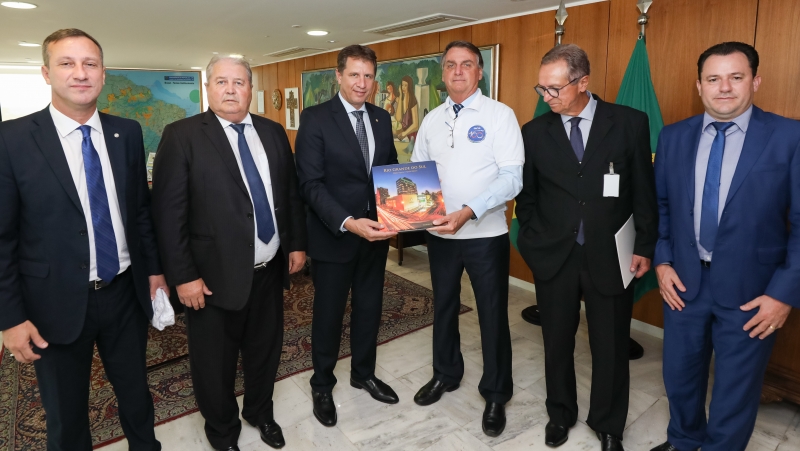 Bolsonaro recebeu demanda do setor de eventos em audiência com comitiva gaúcha