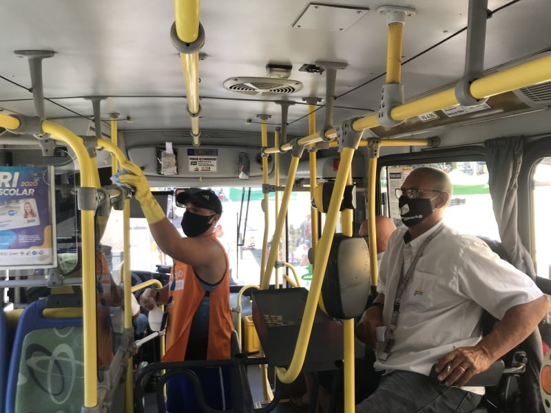 Projeto que pretende acabar gradativamente o cargo do cobrador gerou polêmica entre os vereadores