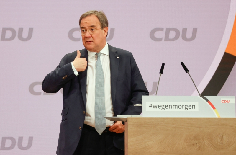 Armin Laschet, de 59 anos, foi eleito neste sábado (16) pela CDU (União Democrata Cristã), da atual premiê