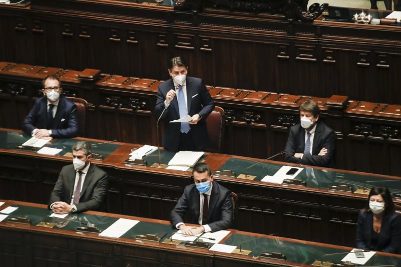 Conte buscava aliados para se manter no cargo e evitar a convocação de novas eleições