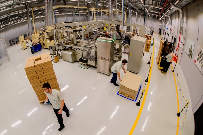 {'nm_midia_inter_thumb1':'https://www.jornaldocomercio.com/_midias/jpg/2021/01/18/206x137/1_fabrica_de_cigarros_jti__01___copia-9230245.jpg', 'id_midia_tipo':'2', 'id_tetag_galer':'', 'id_midia':'6005a6e3db0b7', 'cd_midia':9230245, 'ds_midia_link': 'https://www.jornaldocomercio.com/_midias/jpg/2021/01/18/fabrica_de_cigarros_jti__01___copia-9230245.jpg', 'ds_midia': 'Multinacional japonesa JTI está reforçando produção em Santa Cruz do Sul', 'ds_midia_credi': 'JTI/DIVULGAÇÃO/JC', 'ds_midia_titlo': 'Multinacional japonesa JTI está reforçando produção em Santa Cruz do Sul', 'cd_tetag': '1', 'cd_midia_w': '800', 'cd_midia_h': '533', 'align': 'Left'}