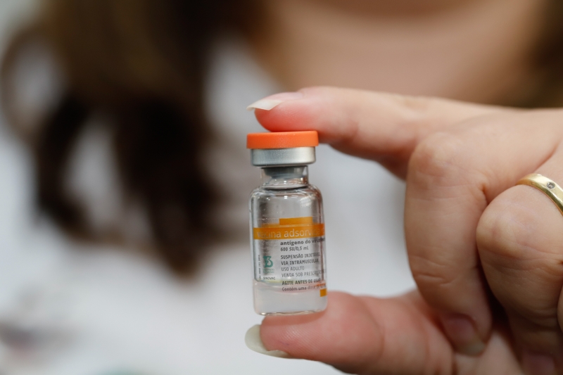 RS enviou aos municípios 170,8 mil doses da Coronavac, para primeira fase da imunização