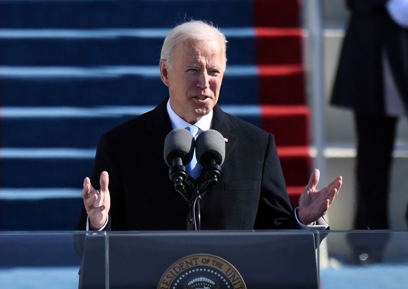 Biden afirmou que sua posse não celebra o triunfo de um candidato, mas de uma causa: a democracia