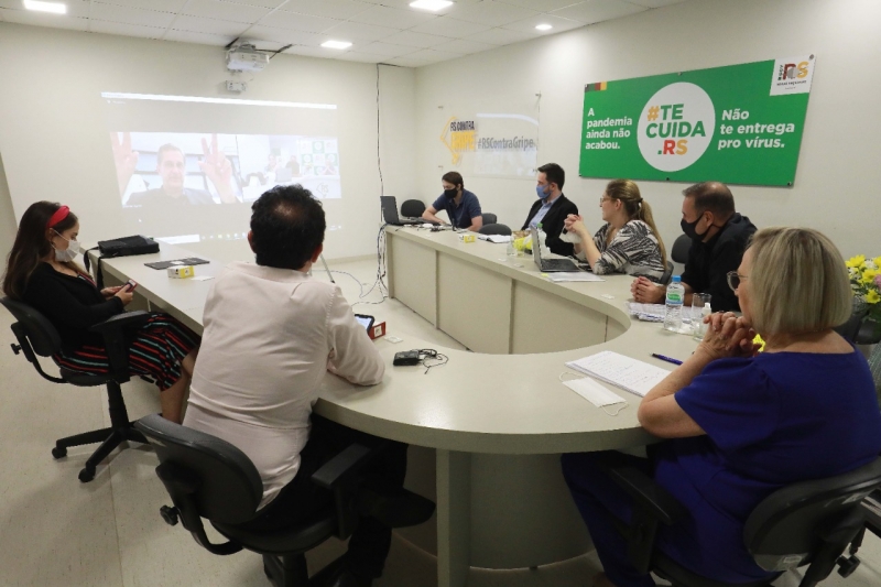 Em audiência virtal, equipe do RS tratou da produção do imunizante com diretores da empresa