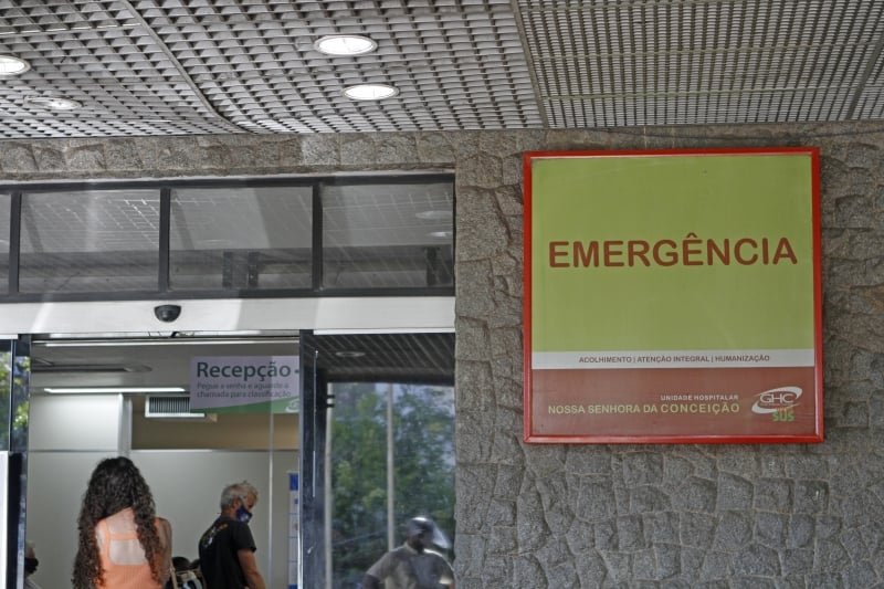 Emergência do Conceição chegou a atender 90 pacientes internados ao longo da tarde