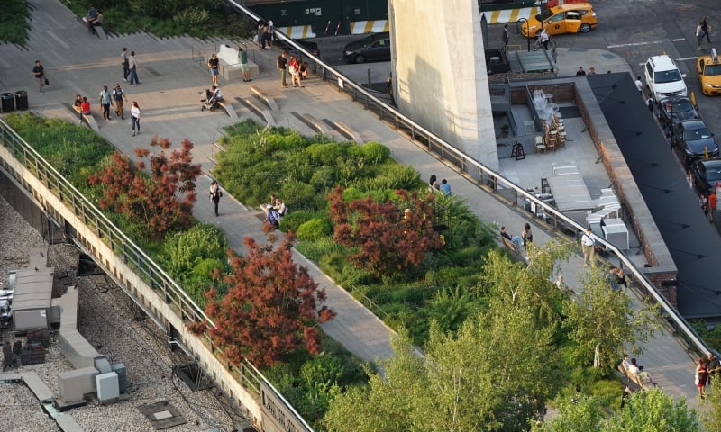 {'nm_midia_inter_thumb1':'https://www.jornaldocomercio.com/_midias/jpg/2021/01/23/206x137/1_19_gallery_ataglance_02759_rickdarke-9235329.jpg', 'id_midia_tipo':'2', 'id_tetag_galer':'', 'id_midia':'600c3dd540070', 'cd_midia':9235329, 'ds_midia_link': 'https://www.jornaldocomercio.com/_midias/jpg/2021/01/23/19_gallery_ataglance_02759_rickdarke-9235329.jpg', 'ds_midia': 'The High Line em Nova York &eacute; inspira&ccedil;&atilde;o para projeto sobre o trensurb em Porto Alegre ', 'ds_midia_credi': 'Rick Darke/The High Line/Divulga&ccedil;&atilde;o/JC', 'ds_midia_titlo': 'The High Line em Nova York &eacute; inspira&ccedil;&atilde;o para projeto sobre o trensurb em Porto Alegre ', 'cd_tetag': '1', 'cd_midia_w': '800', 'cd_midia_h': '480', 'align': 'Left'}